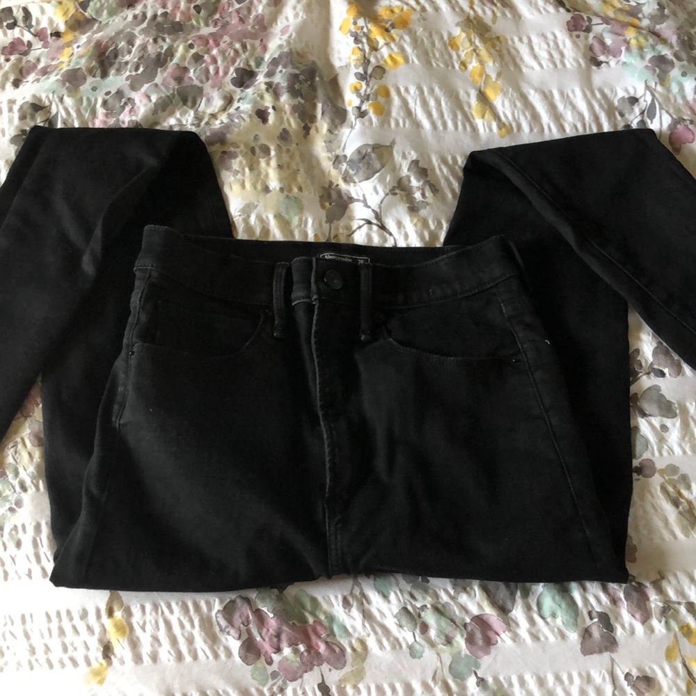 Ultra high rise Abercrombie black jeans